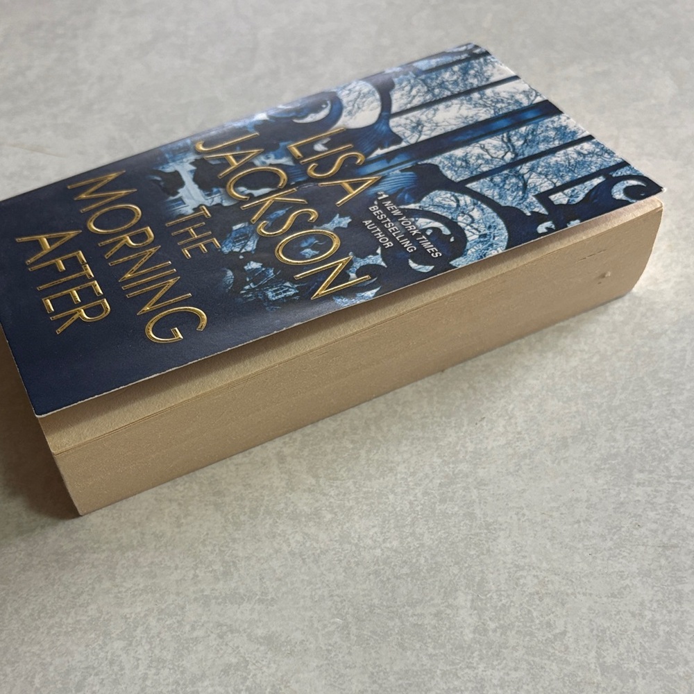 Lisa Jackson 'The Morning After' Book Bundle and Save 5/$20 - Picture 3 of 5